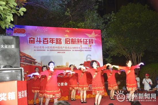 跪求使命召唤ol里空对地导弹的原图，游戏画面