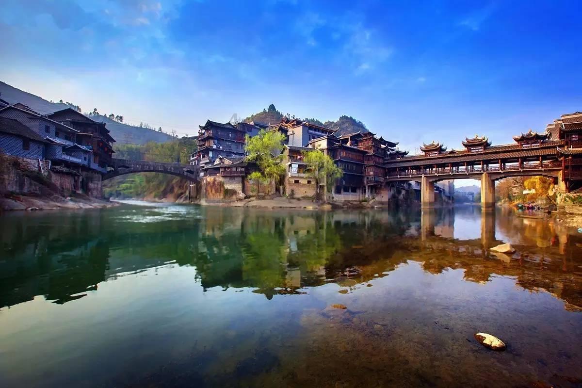 受邀出席